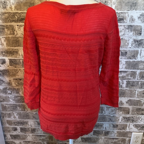 Banana Republic Factory lightweight 3/4 sleeve sweater. Size M. Red. - Picture 6 of 15